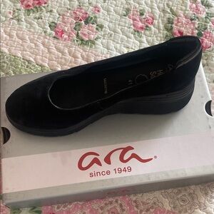 Ara Women's Classic Black Flats